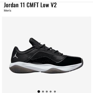 Jordan 11 comfy low v2 size 9.5